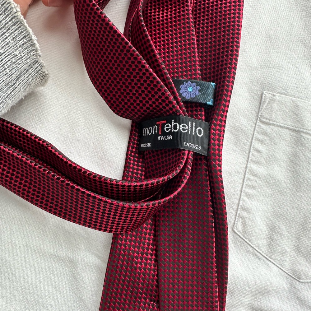 Montebello Italy 100% silk red men tie